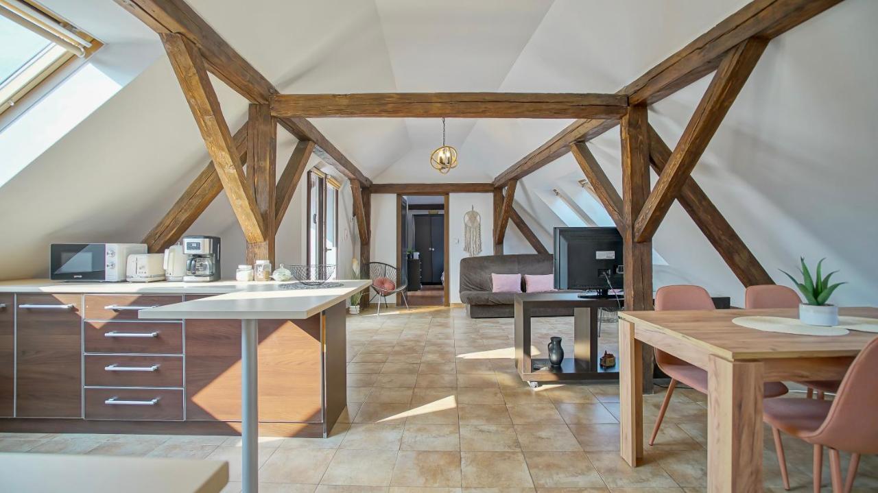 Rooftop Proprety With Large Terrace & Stunning Views - Brasov Ngoại thất bức ảnh